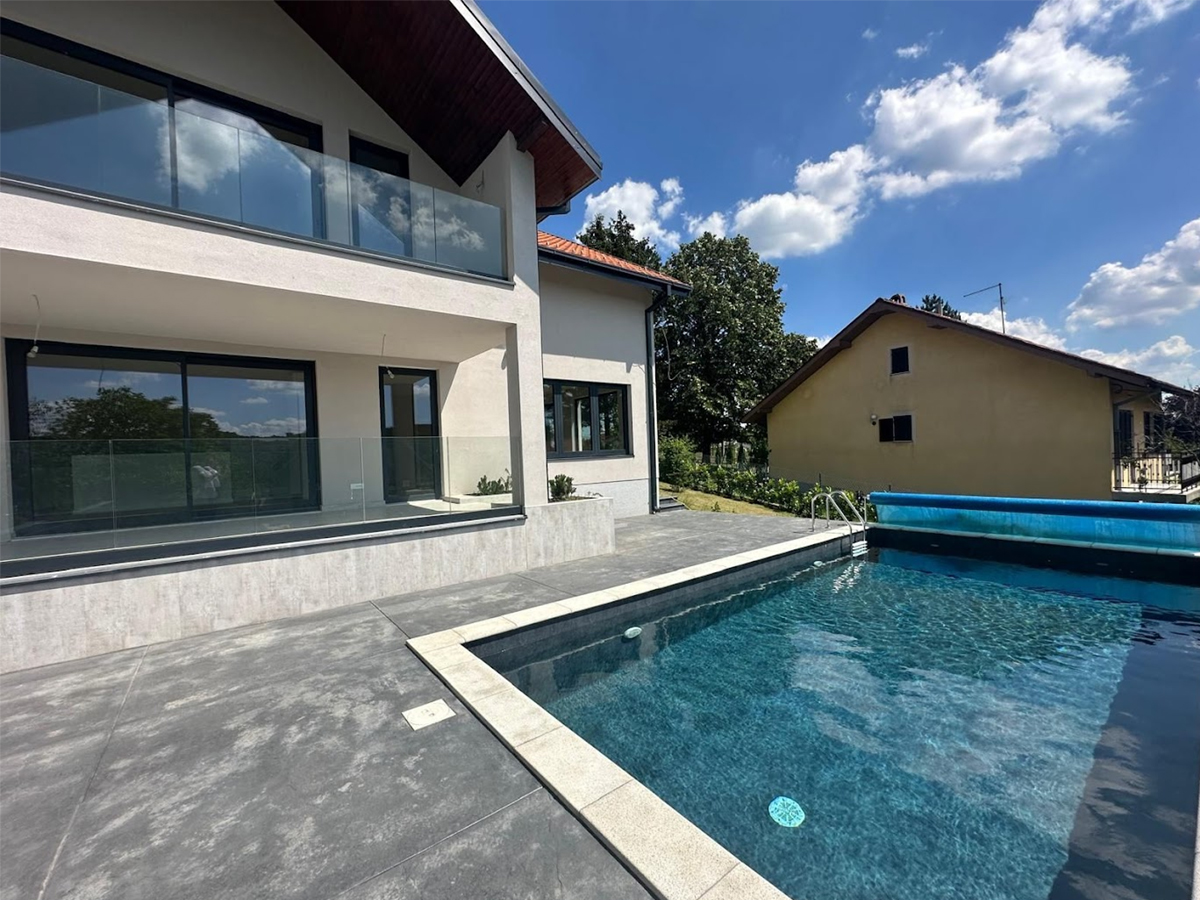 Residential villa - Camelot Construction